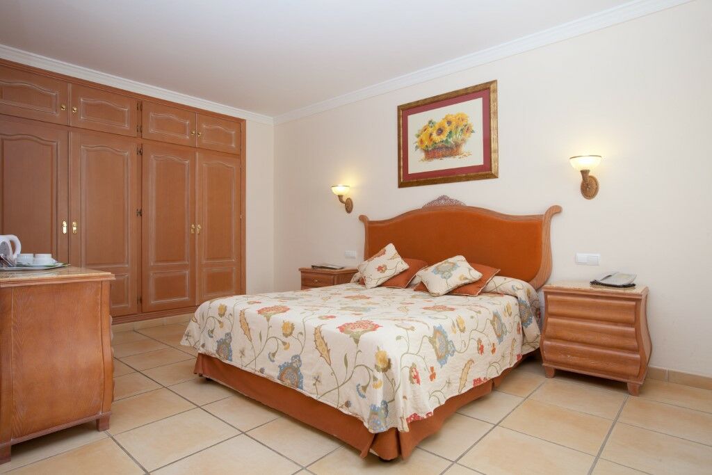 Gran Hotel Benahavis Spa Exterior photo